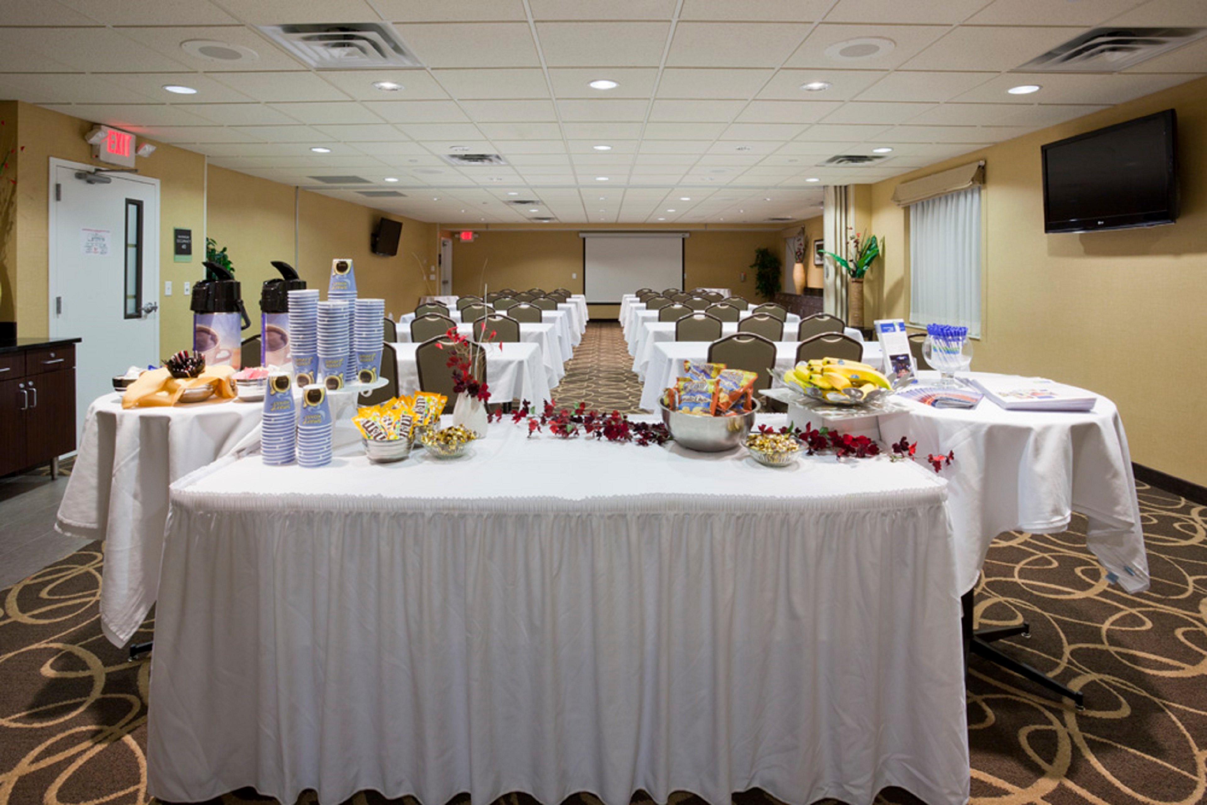 Holiday Inn Express Hotel & Suites Rogers By Ihg Exterior foto