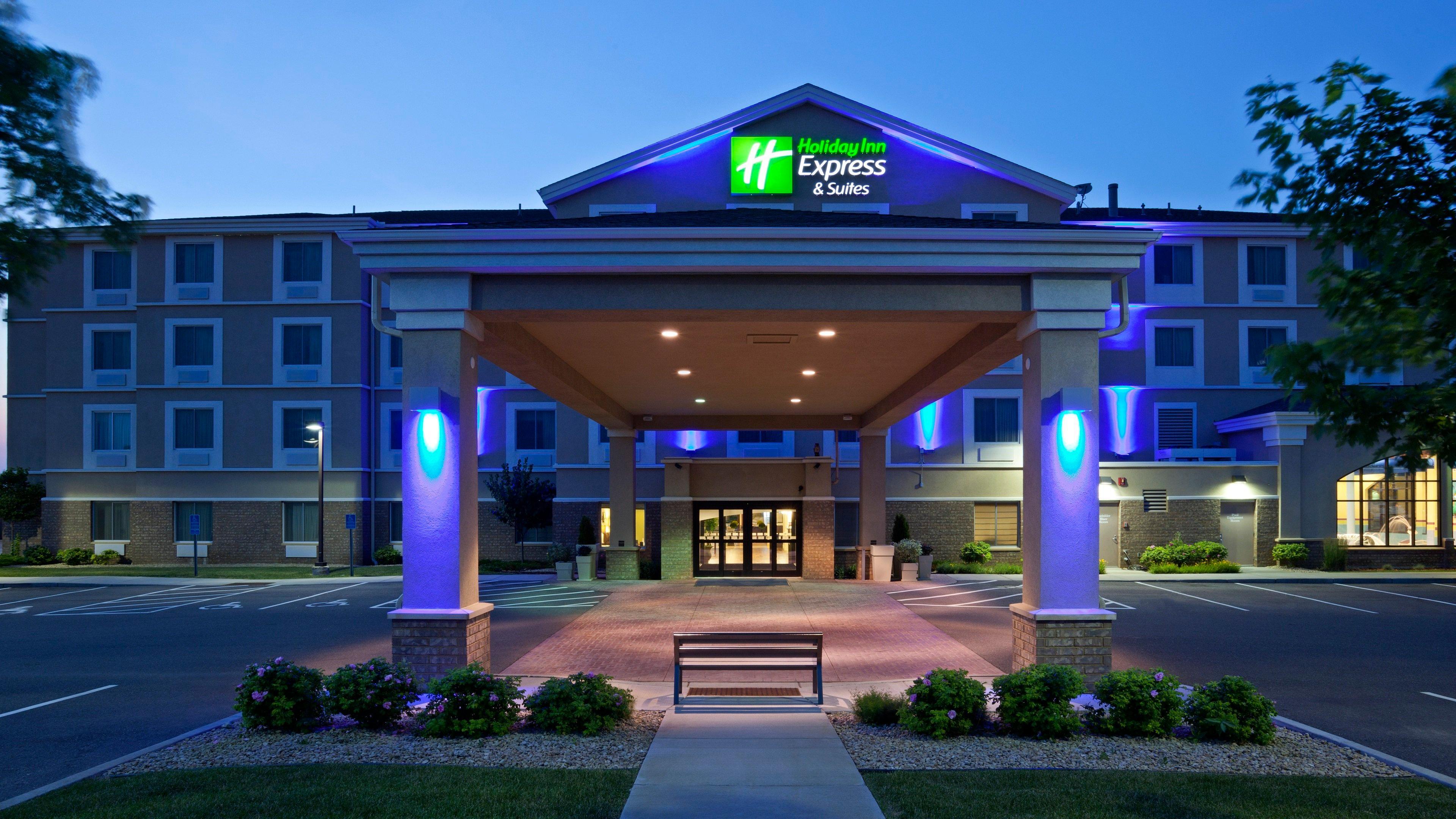 Holiday Inn Express Hotel & Suites Rogers By Ihg Exterior foto